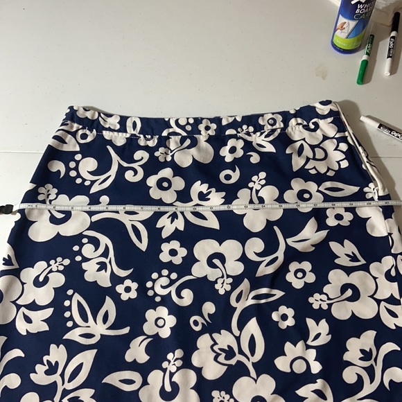 DONATED Tommy Hilfiger pencil skirt - Picture 7 of 10